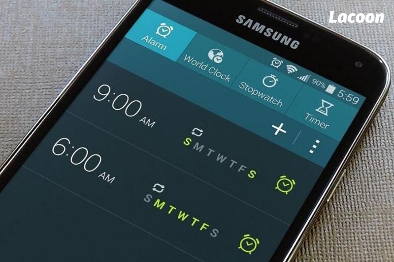 How to Set An Alarm For an Android Tablet Or Phone