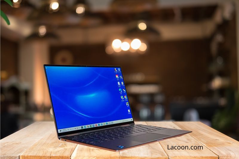 Dell XPS 13 vs. Dell XPS 13 2-in-1 on Black Friday