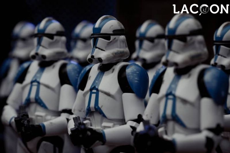 How Abandoning Clones Fixed A Stormtrooper Problem